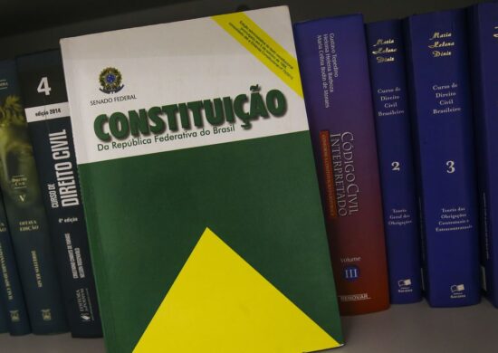 Constituição federal terá versão indígena lançada nesta quarta (19)