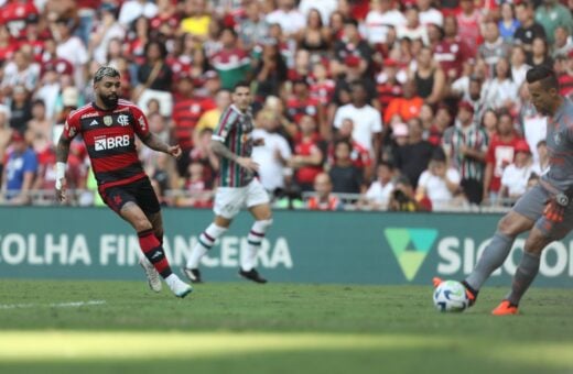 Partida entre as equipes do Fla-Flu foi válida pela 15ª rodada do Campeonato Brasileiro, realizado no Maracanã neste domingo(16) - Foto: Pedro Ivo/Agência o Dia/Estadão Conteúdo