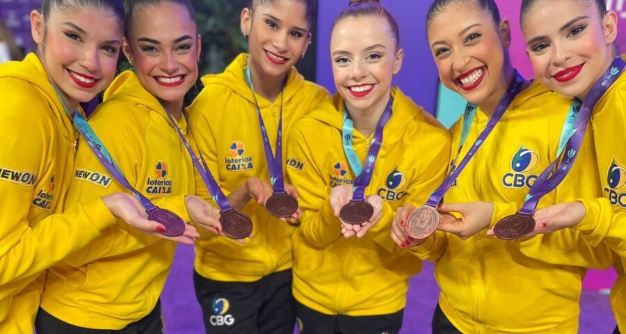 A seleção brasileira de ginástica rítmica conquistou a medalha na Romênia - Foto: Reprodução/twitter@cbginastica