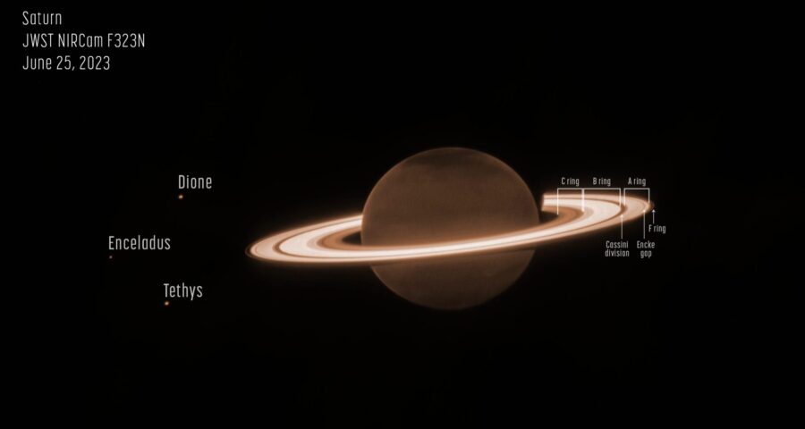 Imagem de Saturno com anéis brilhantes é captada por telescópio da Nasa