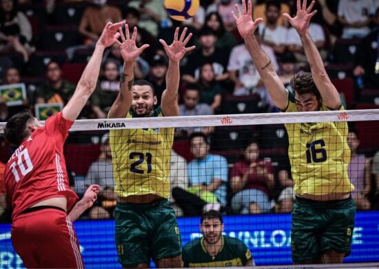 Brasil volta a entrar em quadra diante da China - Foto: Divulgação/FIVB