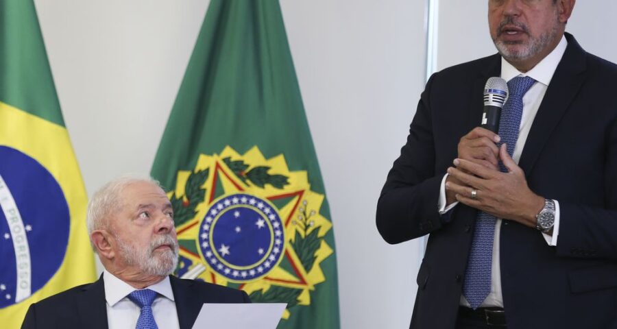 Centrão deve receber novos ministérios na próxima semana