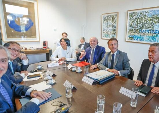 O presidente Lula (PT) participou de um encontro com a vice-presidente da Venezuela, Delcy Rodríguez, e o advogado Gerardo Blyde, um dos líderes da oposição no país, nesta segunda-feira (17) -Foto: Ricardo Stuckert/PR