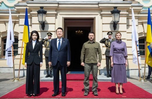 Presidente da Coreia do Sul faz visita inusitada à Ucrânia em sinal de apoio