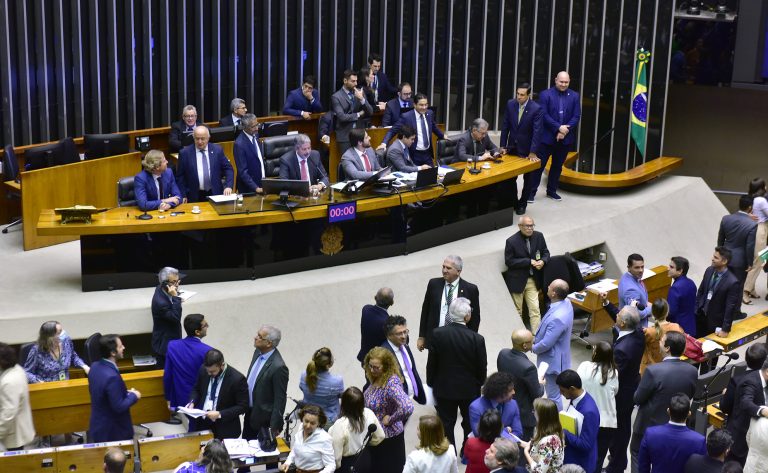 Proposta do Carf foi analisada no Plenário da Câmara dos Deputados - Foto: Zeca Ribeiro/ Câmara dos Deputados