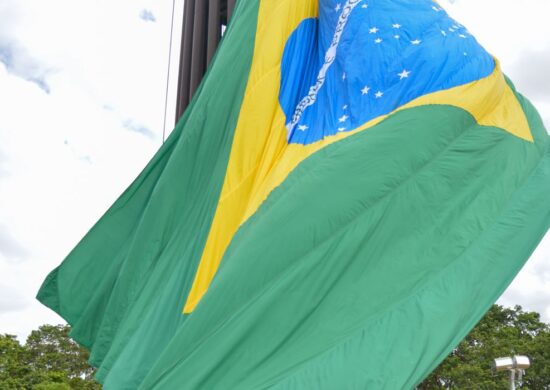 O risco-país, do Brasil atingiu 166 pontos nesta quarta-feira (26), esse é o menor número alcançado em 2 anos -Foto: Fabio Rodrigues Pozzebom/Agência Brasil