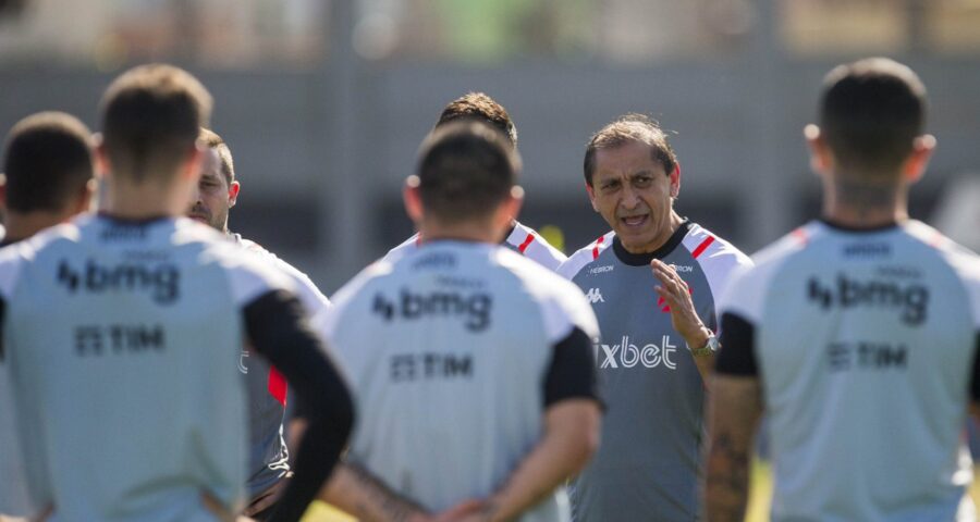 Após causar suspense, o Vasco anuncia a contratação do técnico Ramón Díaz - Foto: Reprodução/ Twitter @VascodaGama