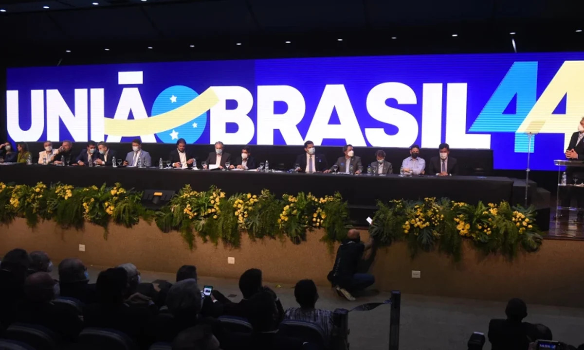Parlamentares do União Brasil estão negociando medidas para expandir o orçamento dos ministérios, o movimento poderia aplacar os desejos dos deputados por mais emendas e cargos nos estados -Foto: Divulgação/DEM