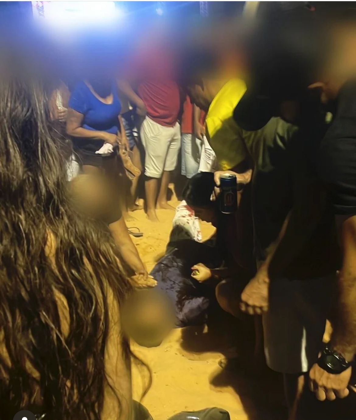 Vítima foi baleada em evento na Prais das Arnos - Foto: Reprodução/Amigo Quarteirão