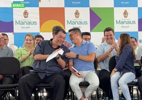 Eduardo Braga e David Almeida em evento da prefeitura de Manaus em 2023 - Foto: Divulgação