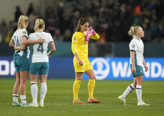 Jogadoras da Nova Zelândia dão adeus a Copa do Mundo - Foto: Alessandra Tarantino/Associated Press/Estadão Conteúdo