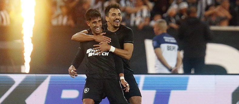 Eduardo e Di Plácido marcaram os gols da partida contra o Bragantino - Foto: Vítor Silva/BFR/divulgação