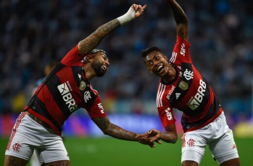 Gabigol abriu o placar após bela jogada de Bruno Henrique - Foto: Marcelo Cortes/CRF/divulgação