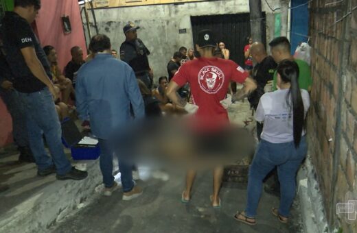 Homem é morto com 12 tiros na frente de casa na Zona Sul de Manaus - Foto: Reprodução/TV Norte Amazonas