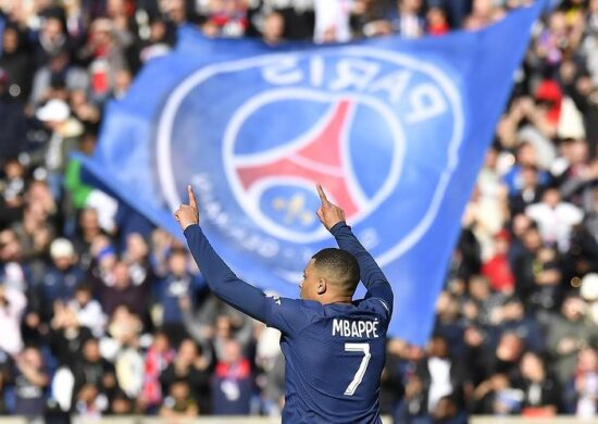 Clubes entram na disputa pela contratação de do jogador francês Mbappé - Fot: Reprodução/ Twitter @PurelyFootball