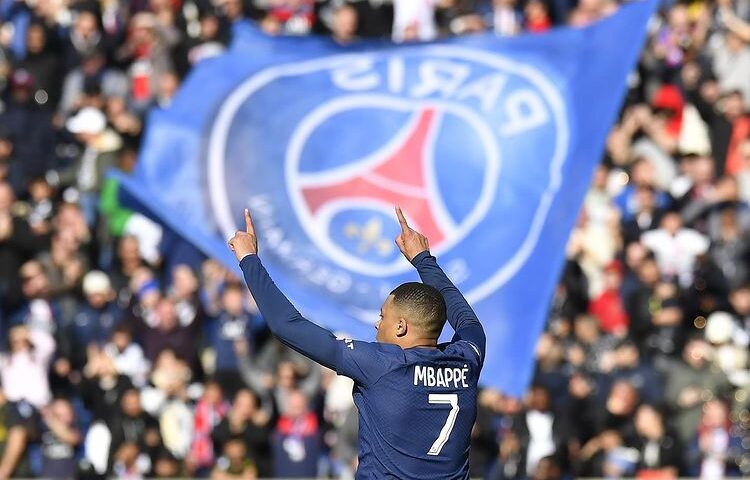 Clubes entram na disputa pela contratação de do jogador francês Mbappé - Fot: Reprodução/ Twitter @PurelyFootball