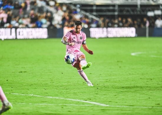 Messi marca golaço em sua estreia no Inter Miami - Foto: Reproduçãpo/Twitter @InterMiamiCF