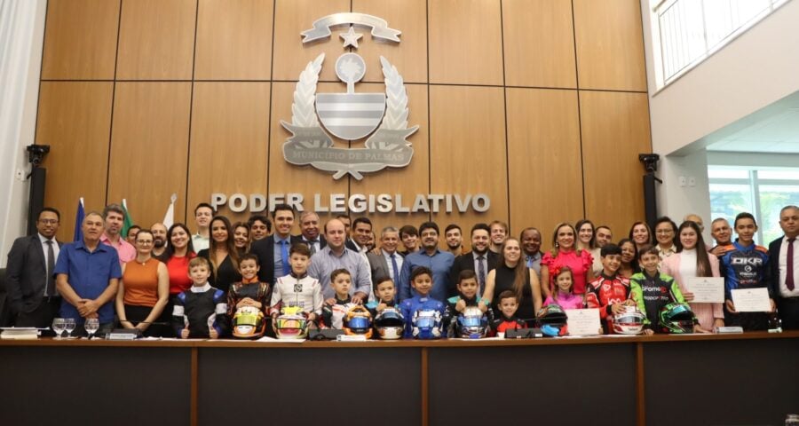 Pilotos de Kart da capital recebem voto de congratulações na Câmara de Palmas