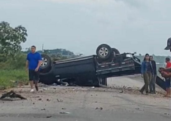 Acidente com capotamento deixa oito feridos na BR-364