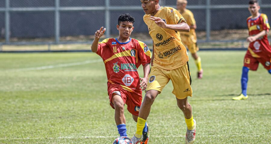 Amazonas FC goleia o Real Manaus na estreia