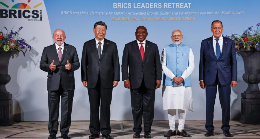 Brics amplia bloco e convida seis países