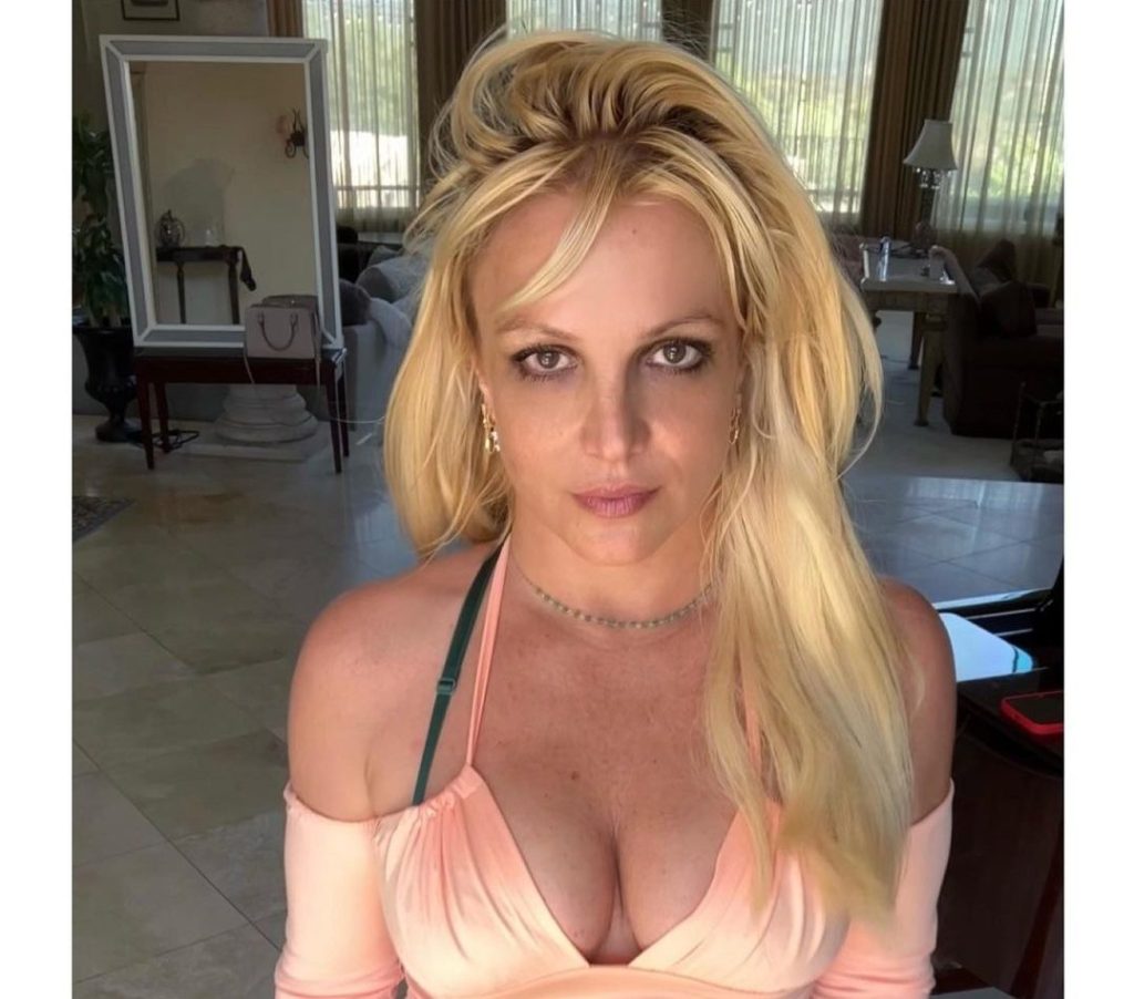 Britney Spears diz que 'não aguentava mais o sofrimento’
