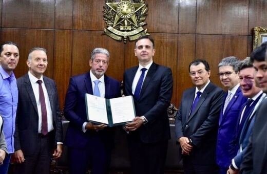 CCJ do Senado deve receber PEC da reforma tributária