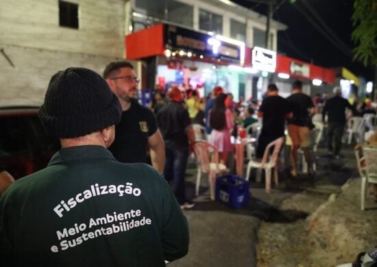 Bares foram fiscalizados na noite de sábado (26) e madrugada de domingo (27)- Fotos: Clóvis Miranda/Semcom