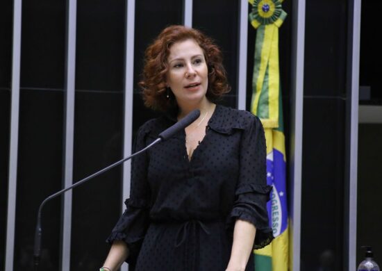 Carla Zambelli (PL-SP) só deve falar à PF se advogado tiver acesso aos autos do inquérito -Foto: Michel Jesus/Câmara dos Deputados