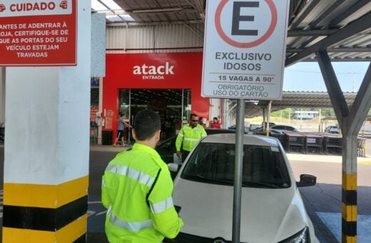 Motoristas precisam ter credencial para usar vaga especial - Foto: Divulgação / IMMU