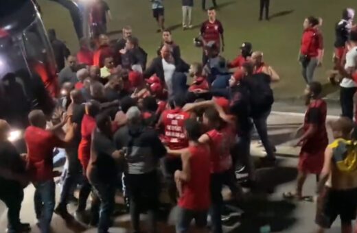 Flamengo revolta a torcida após perder contra o Olimpia pela Copa Libertadores 2023 - Foto: Reprodução/ X @choqueifla1895