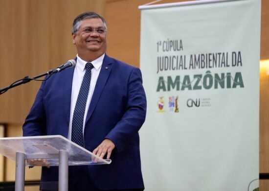 Flávio Dino chama candidatos da extrema-direita de 'monstros' e 'aberrações'