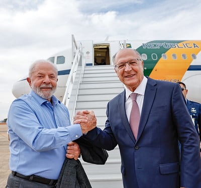 Presidente Lula vai ao Paraguai para participar da posse de Santiago Peña