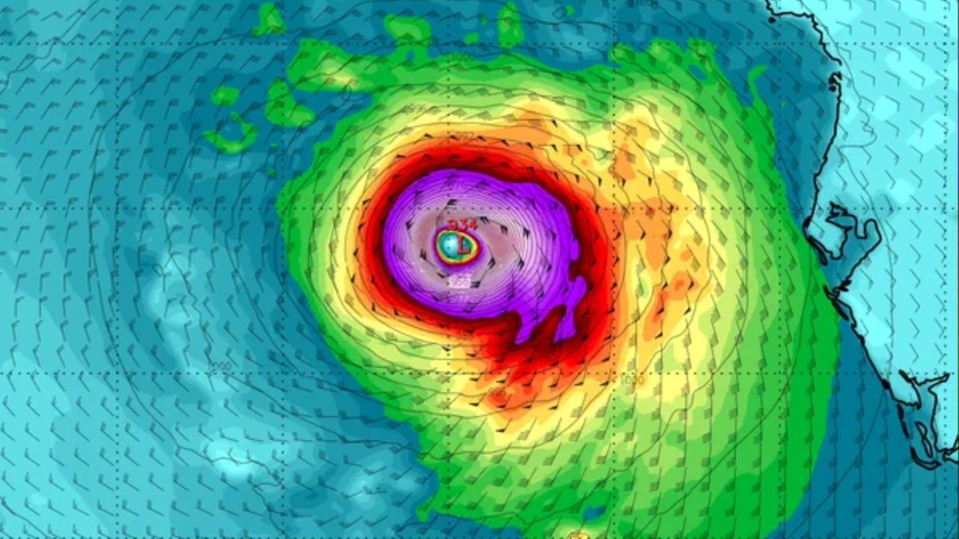 Idalia passou de uma depressão tropical a uma tempestade tropical no domingo, enquanto se movia sobre partes da Península de Yucatán, no México - Foto: Reprodução/Twitter@zoom_earth