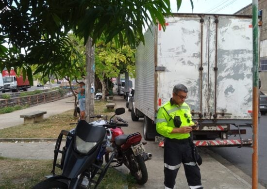 Operação Calçada realiza fiscalização na Zona Oeste para garantir mobilidade e segurança no trânsito de Manaus - Foto: Fotos - Divulgação / IMMU