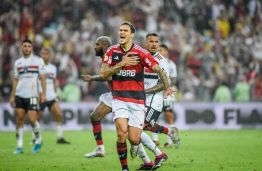 Flamengo e São Paulo empatam em partida válida pela 19ª rodada do Campeonato Brasileiro 2023, no Estádio do Maracanã, neste domingo (13) - Foto: Wanderson Gomes/Photopress/Estadão Conteúdo