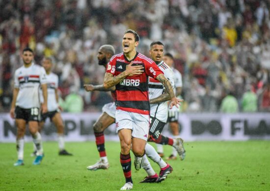 Flamengo e São Paulo empatam em partida válida pela 19ª rodada do Campeonato Brasileiro 2023, no Estádio do Maracanã, neste domingo (13) - Foto: Wanderson Gomes/Photopress/Estadão Conteúdo