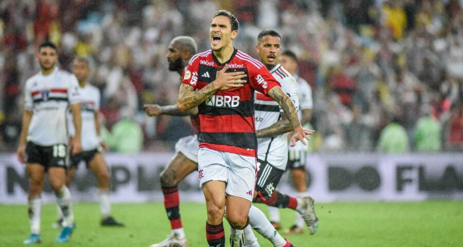 Flamengo e São Paulo empatam em partida válida pela 19ª rodada do Campeonato Brasileiro 2023, no Estádio do Maracanã, neste domingo (13) - Foto: Wanderson Gomes/Photopress/Estadão Conteúdo