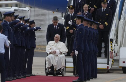 Papa Francisco chega a Lisboa para a Jornada Mundial da Juventude