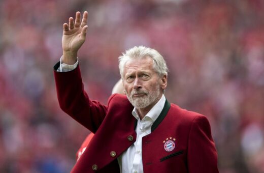 Paul Breitner agradeceu o clube saudita por comprar Neymar - Foto: Reprodução/ X @OMUNDOFUTEBOLL