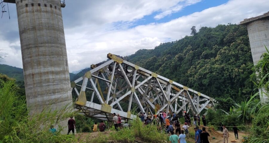 Ponte em construção em estado da Índia desaba e mata 26 pessoas