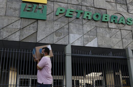 Reajuste é 'justo' e política de preços está sendo eficiente, diz Petrobras