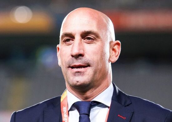 O presidente RFEF, Luis Rubiales é suspenso temporariamente pela Fifa - Foto: Reprodução/ Instagram @brfootball