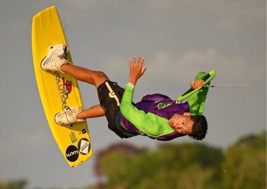 Jajá do Wake faz história como primeiro amazonense a vencer etapa do Brasileiro de Wakeboard, em Manaus - Foto: Divulgação/ auro Neto/ Sedel