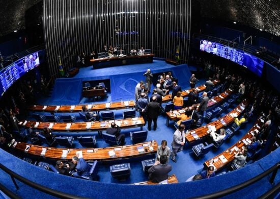 Senado define que sessão com governadores sobre tributária será no dia 24