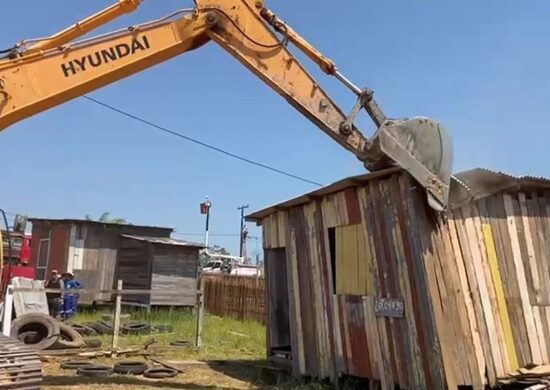 Terra Prometida 104 casas já foram demolidas em área ocupada no Acre