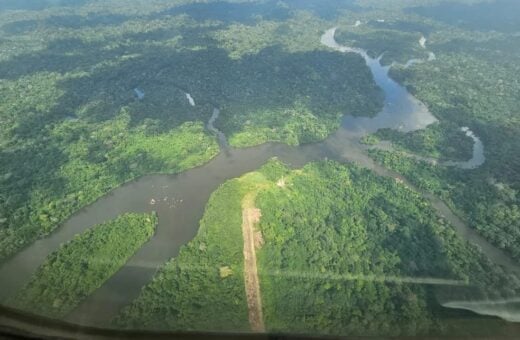 Tripulantes de helicóptero desaparecido na Amazônia são encontrados com vida