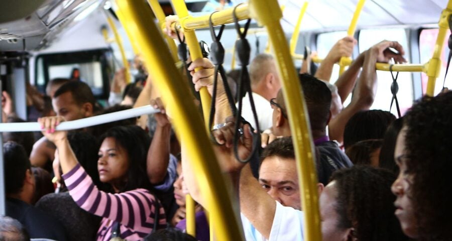 Uso de ônibus seria motivada pela redução da tarifa e tempo de espera