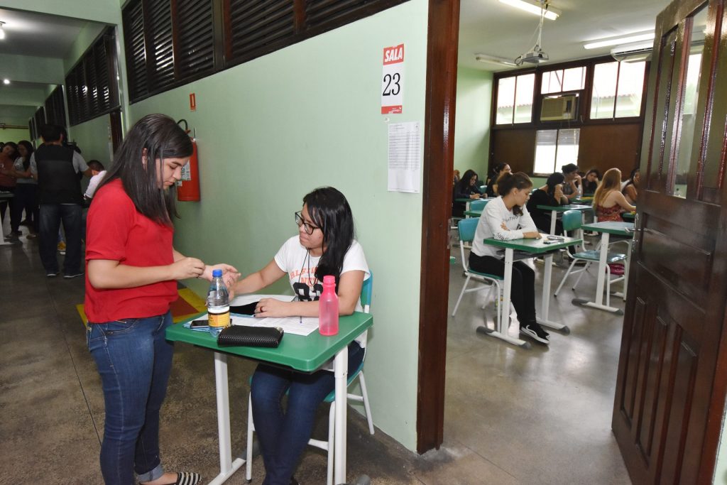 Para efetuar a inscrição, os candidatos devem acessar o o site da UEA, onde também há os editais dos exames - Foto: Joelma Sanmelo/Ascom-UEA