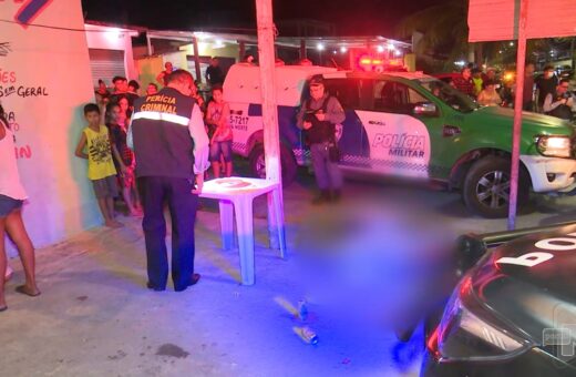 Homem é morto a tiros enquanto bebia em bar na Zona Norte de Manaus - Foto: Reprodução/TV Norte Amazonas